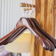 wooden coat hangers 4
